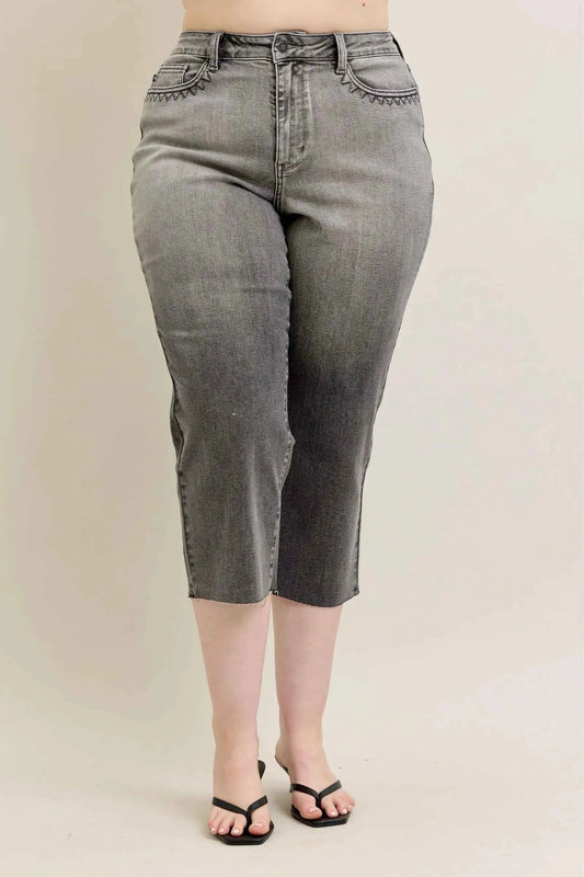 Full Size Wide Leg Capris Jeans Plus Size bc5f4cd1-30bf-4f25-a9c2-3445ad2d117c-Max-Origin