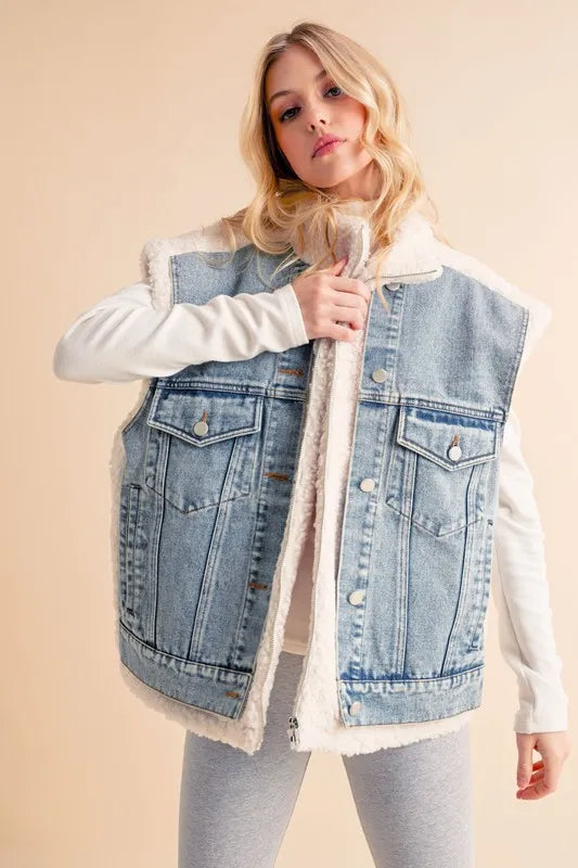Aemi + Co Fake Two Pieces Denim Patch Sherpa Vest Coat bc74f078-3a90-4b3e-828d-4f2ead2e5751-Max