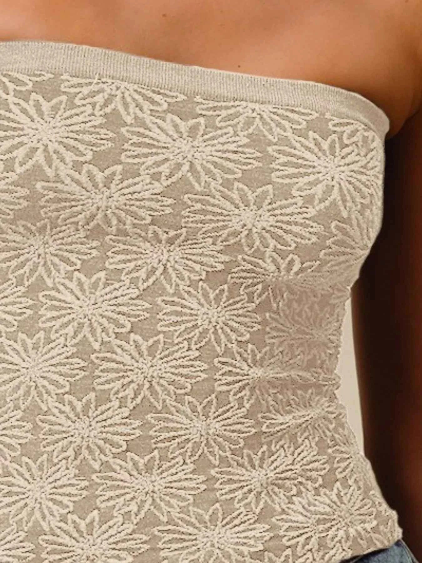 SO ME Jacquard Floral Two Tone Seamless Tube Top bdae8afb-e17d-4e09-b78a-abb8a84937c2-Max-Origin