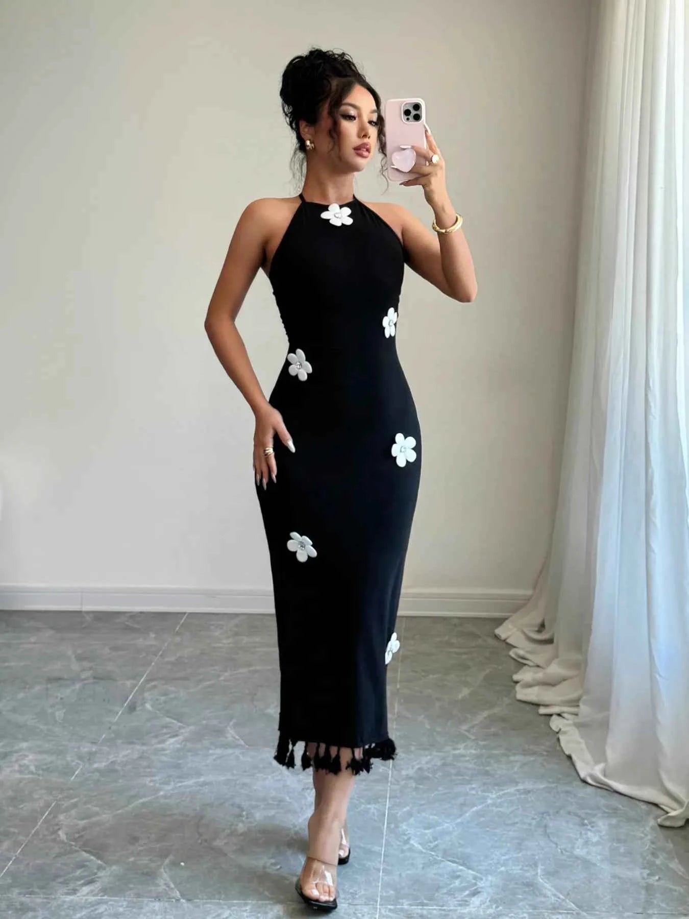 Flower Halter Neck Dress bdc86db9-5eb1-4448-9ed0-fd905dd4aa4a-Max-Origin