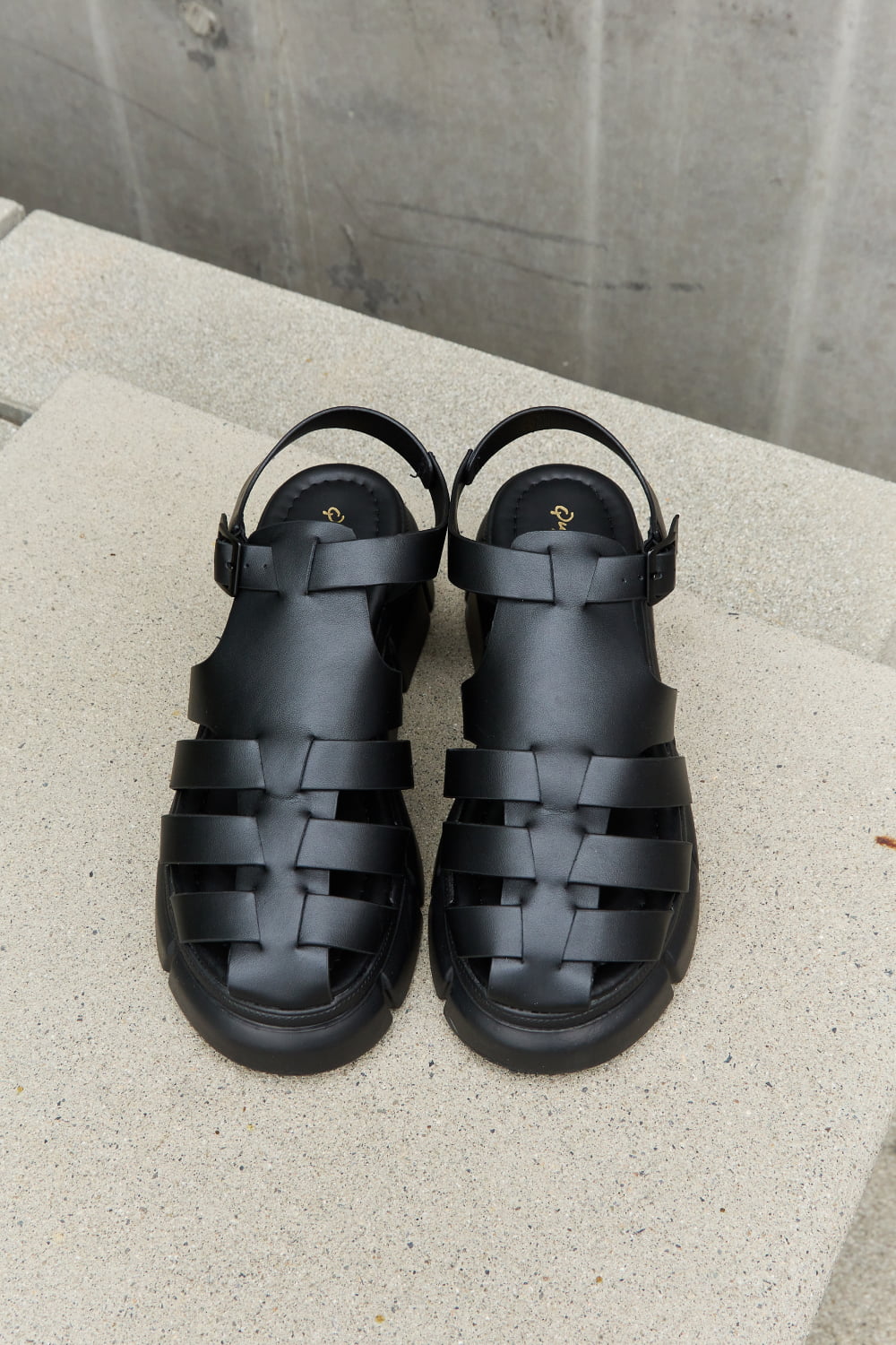 Qupid Platform Cage Stap Sandal in Black bdc98a10905e4225808ef829f161b02c-Max