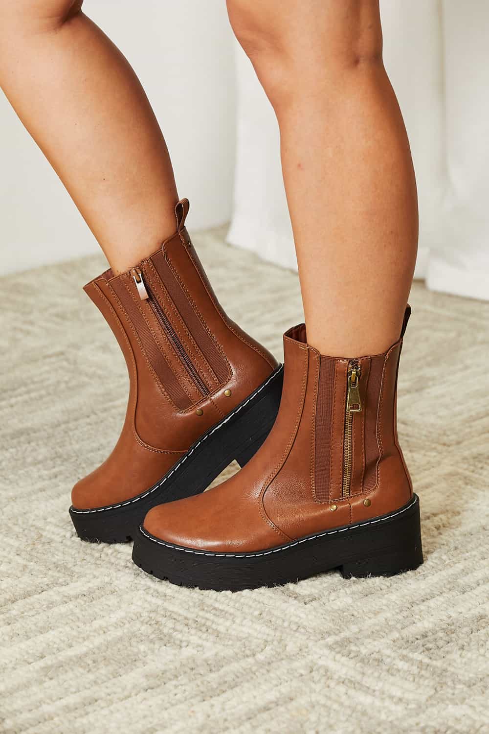 Forever Link Side Zip Platform Boots Brown bdd36b86bdd847059c2db9f0ec9977f7-Max