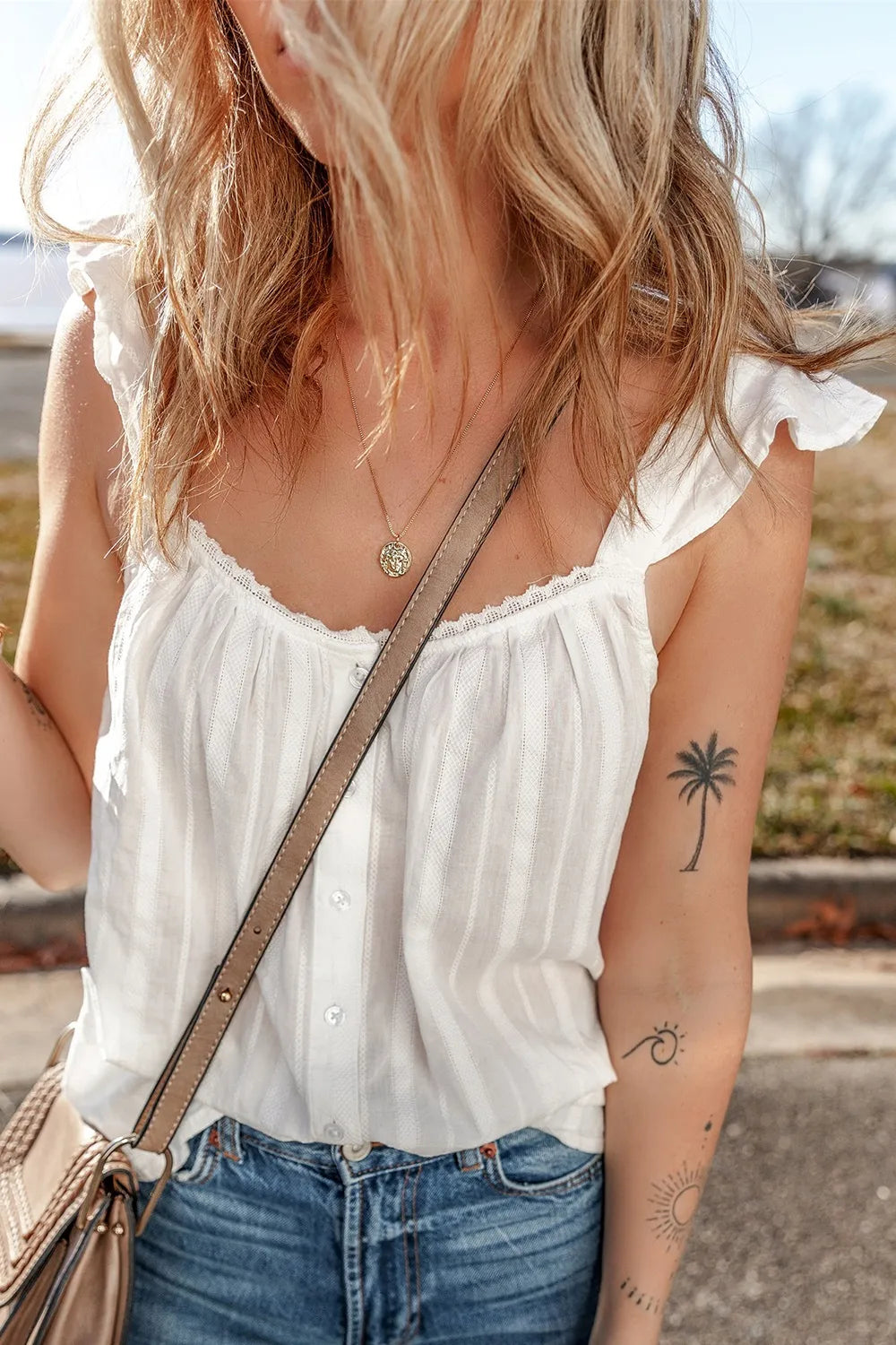 Lace Detail Ruffled Buttoned Loose Fit Tank Top bde0178f-d80e-4416-b1ae-b06766cb2e68-Max-Origin