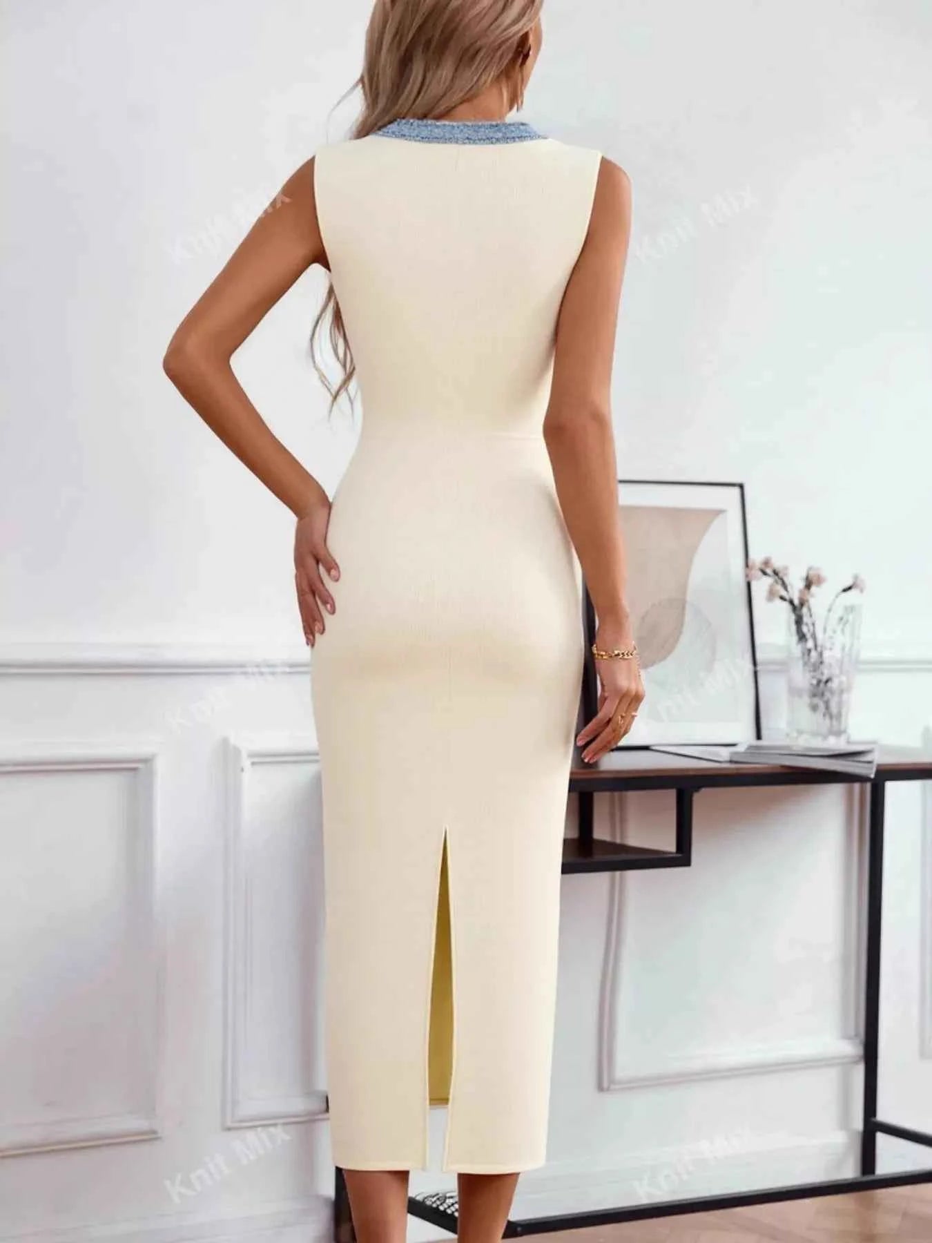 Slit Contrast Notched Sleeveless Dress be8acba9da9548e78029951dd0e612c5-Max-Origin