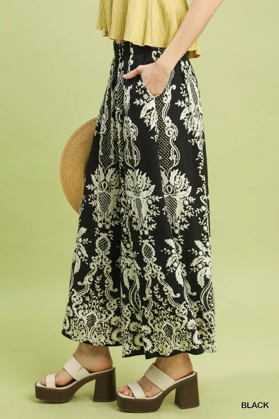 Umgee Border Print Wide Leg Pants bf3933cc-a03d-4134-b24e-8adb18b3ea61-Max-Origin