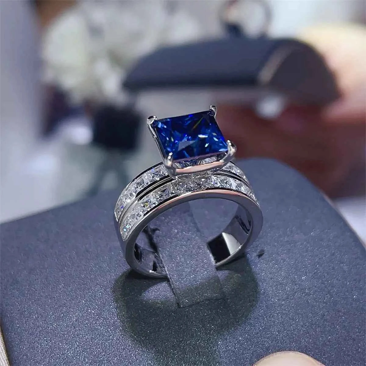 3 Carat Moissanite 925 Sterling Silver Ring bfaff585-b22c-4592-ae0d-56f1f477488b-Max-Origin