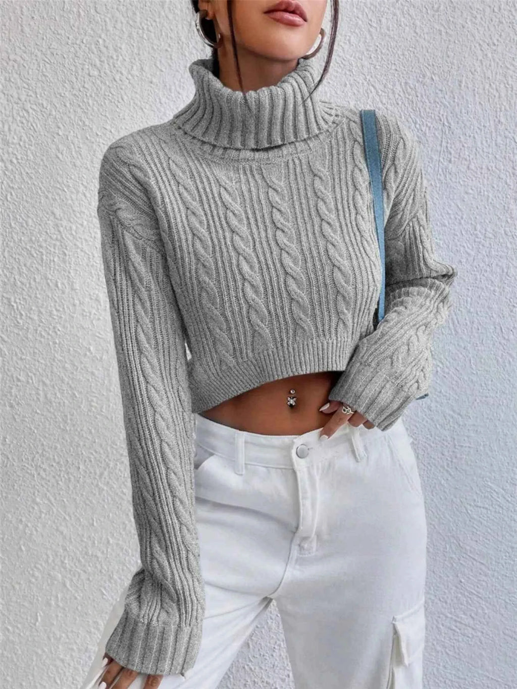 Cable-Knit Turtleneck Long Sleeve Sweater bfd13b34e421420591315071d46e304b-Max-Origin