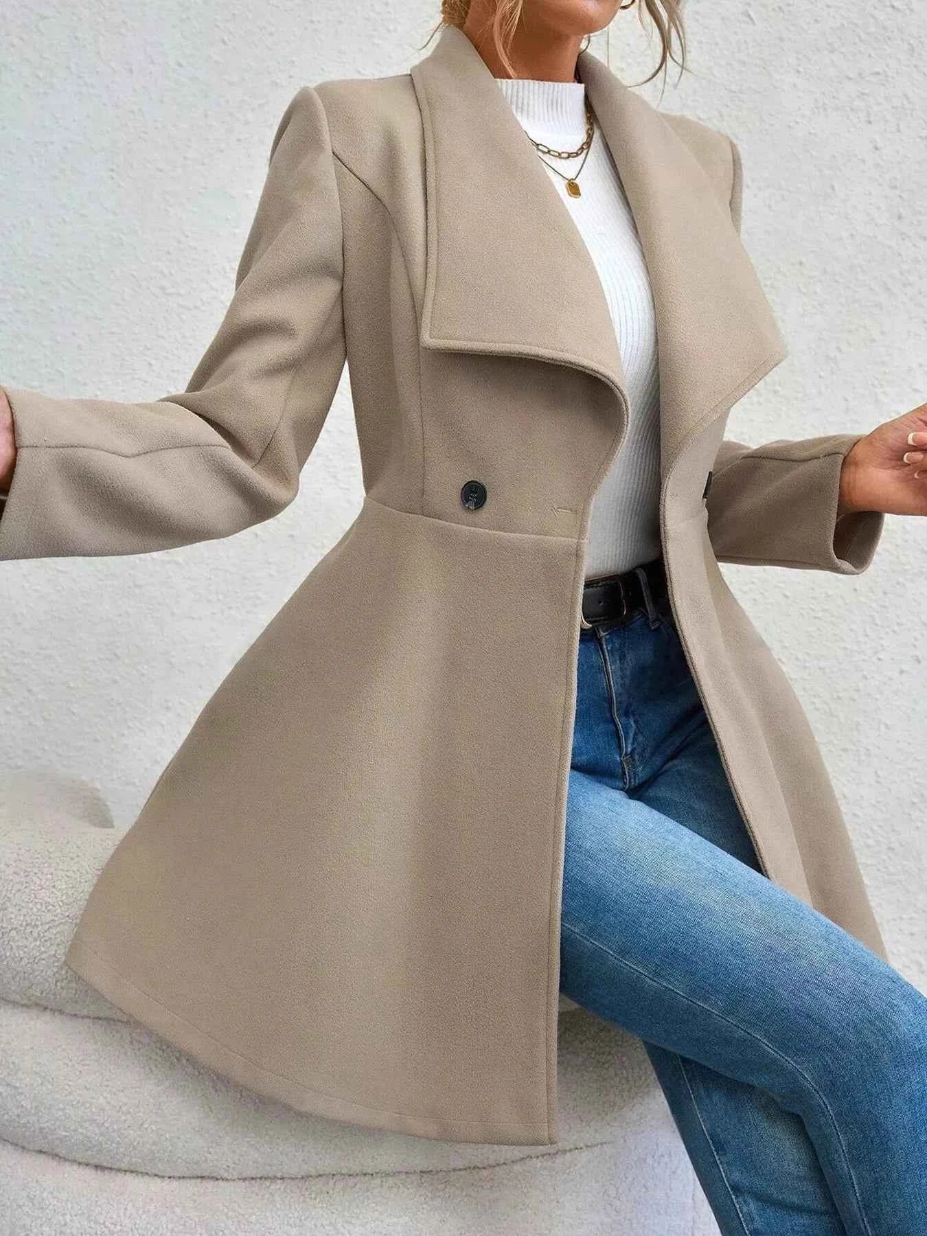Double-Breasted Wool Blend Coat bfdc4fbb8bca48d7805d9284f340315b-Max-Origin
