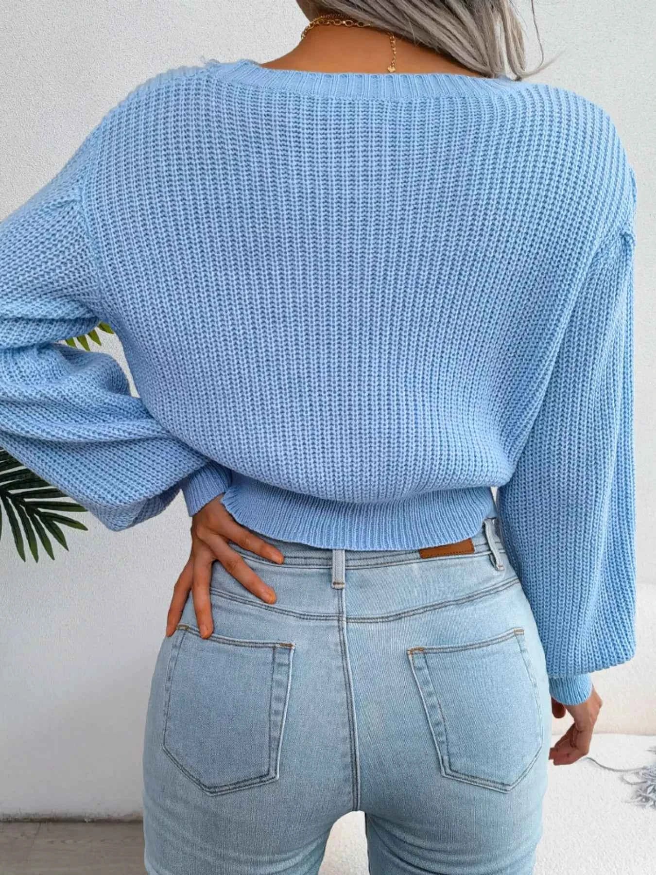 Cable Knit Round Neck Cropped Sweater c0611997-d13b-4688-ac60-6bf91a940e7c-Max-Origin