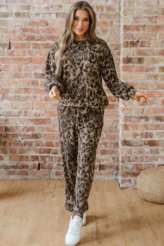 Leopard Patchwork Pullover and Drawstring Pant Set c0717c8c-66f8-4b87-baa2-a8a48332380f