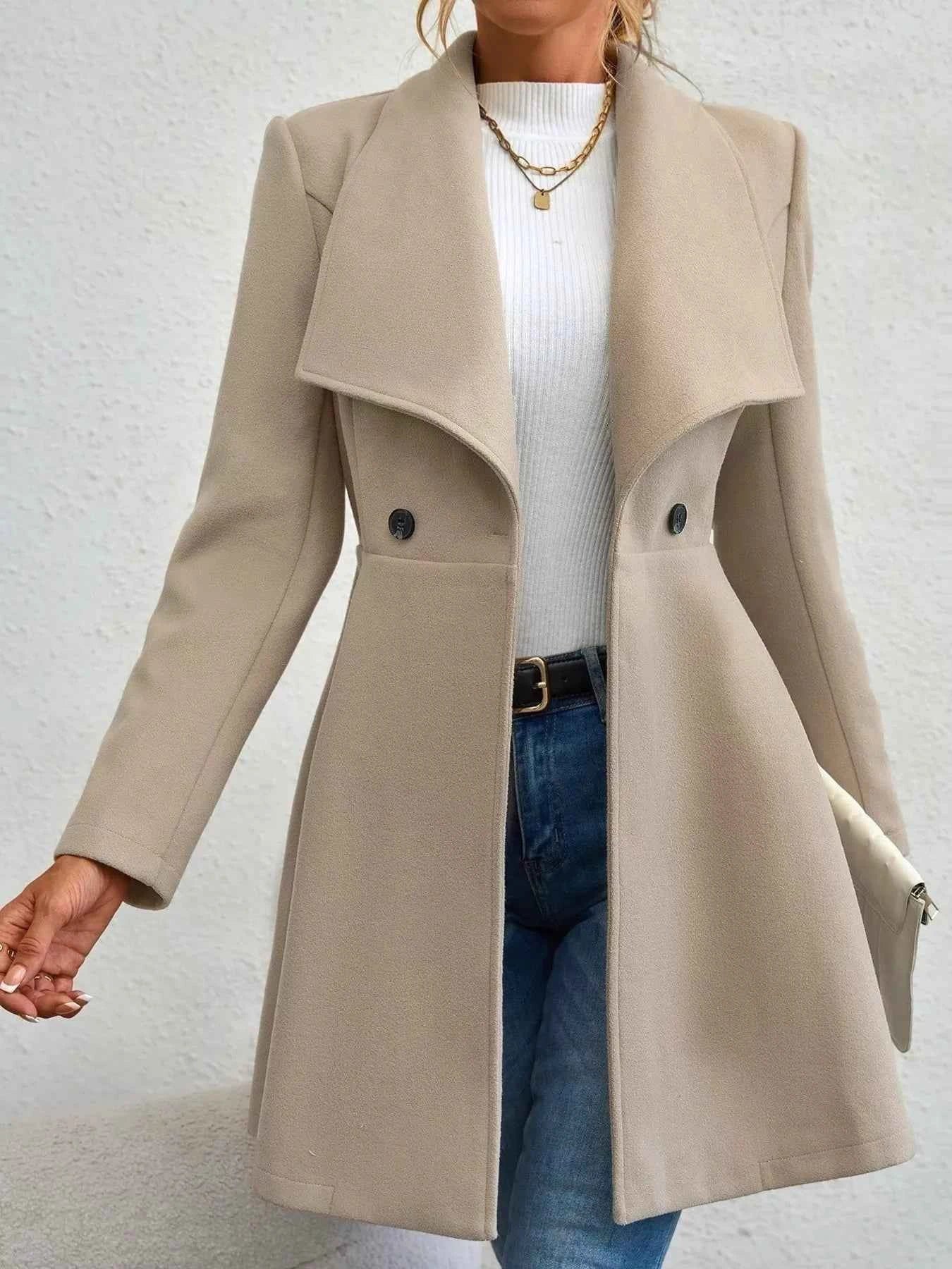 Double-Breasted Wool Blend Coat c0846594b7cf45ae9350c44e71a7e243-Max-Origin