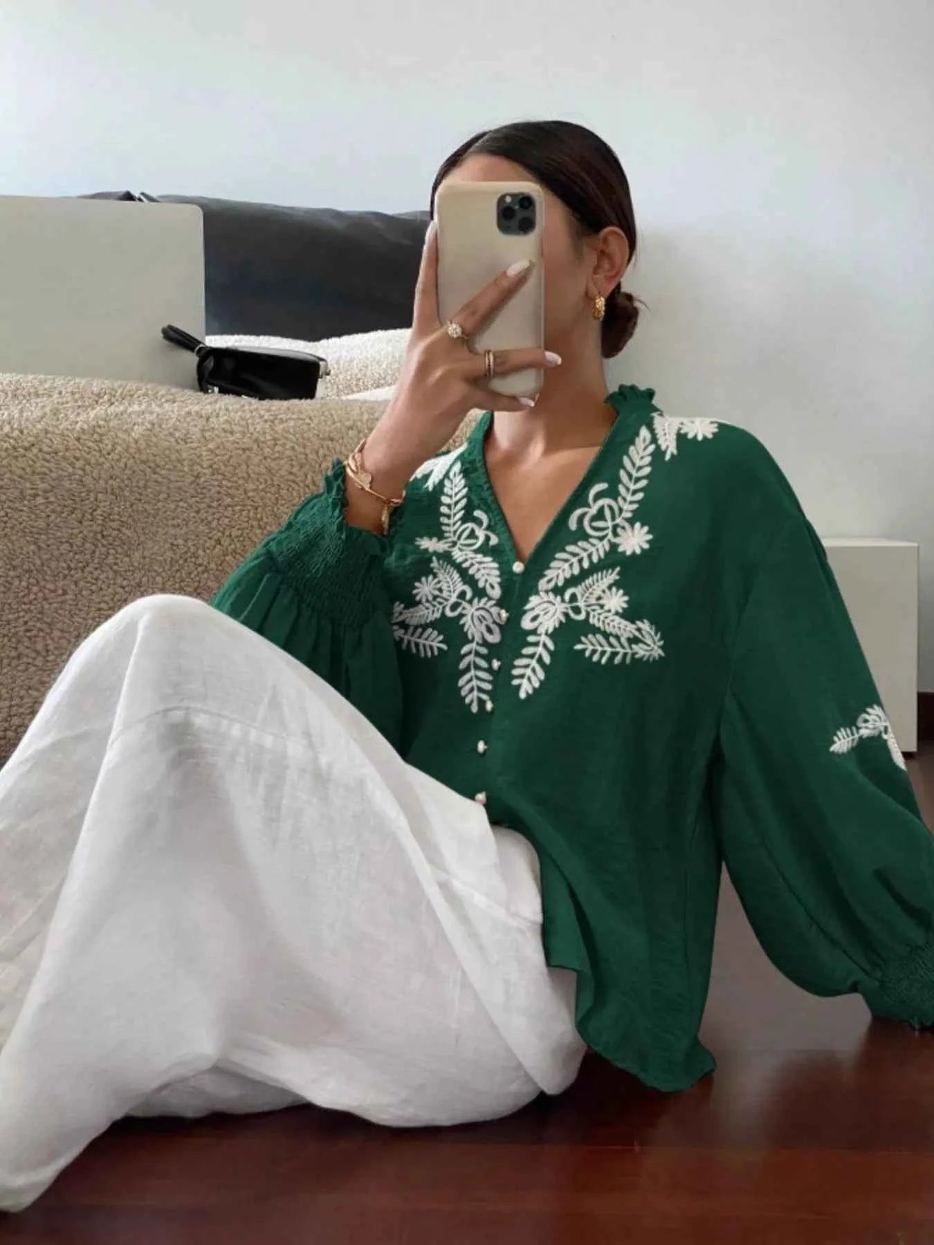 Embroidered Long Sleeve Blouse c08c4f6e70b842f0b5425f4b79610366-Max-Origin