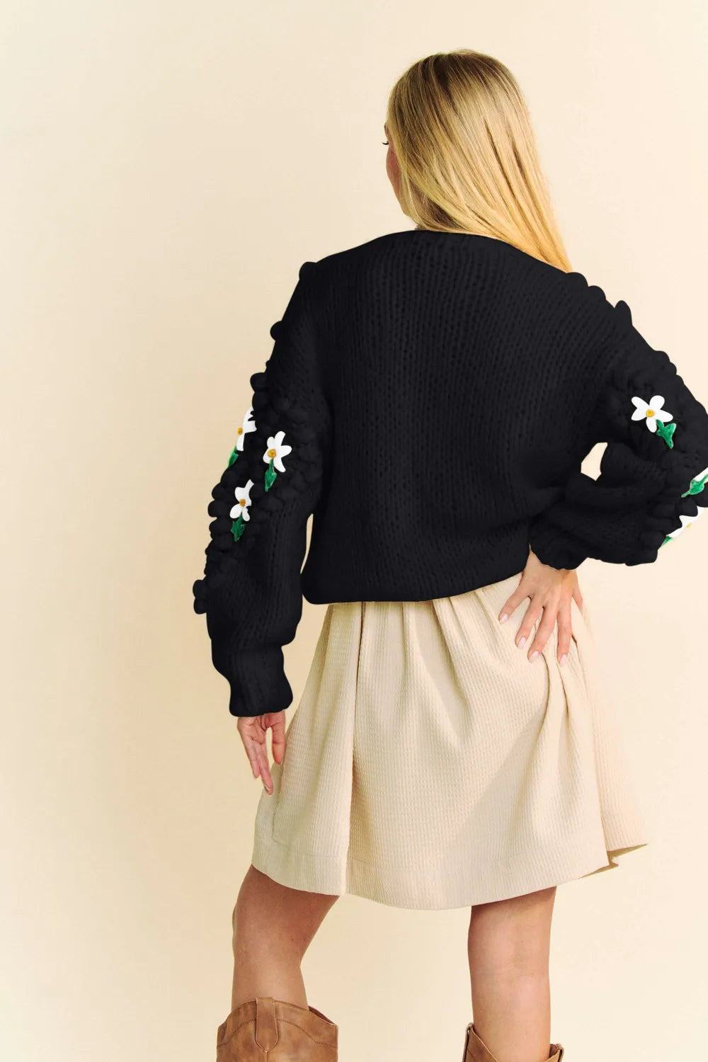 Davi & Dani Floral Pattern Button Down Cardigan c0a6957b-148a-44a1-a22e-76cad3f465bc-Max