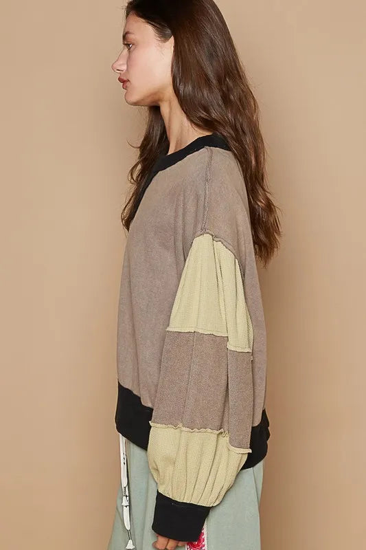 POL Waffle-Knit Detail Color Block Round Neck Sweatshirt c0f117ce-9180-4547-b98d-ac4b285eb2d1-Max