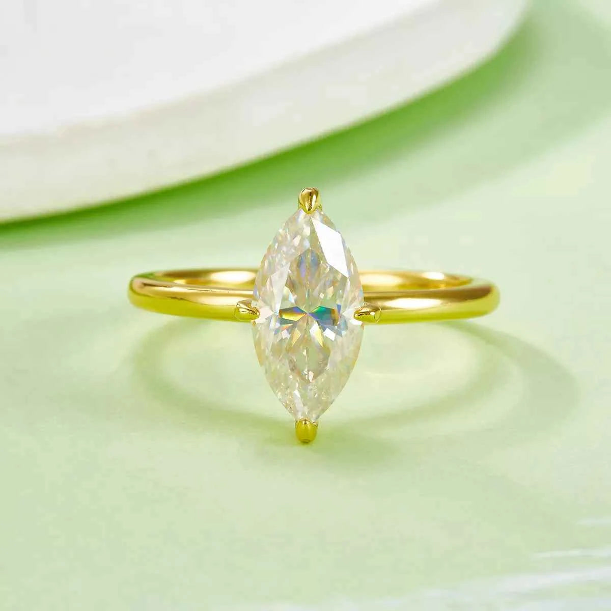2 Carat Moissanite 925 Sterling Silver Ring Gold c0fa6f99-4e59-4242-b4c8-808e2e591338-Max-Origin