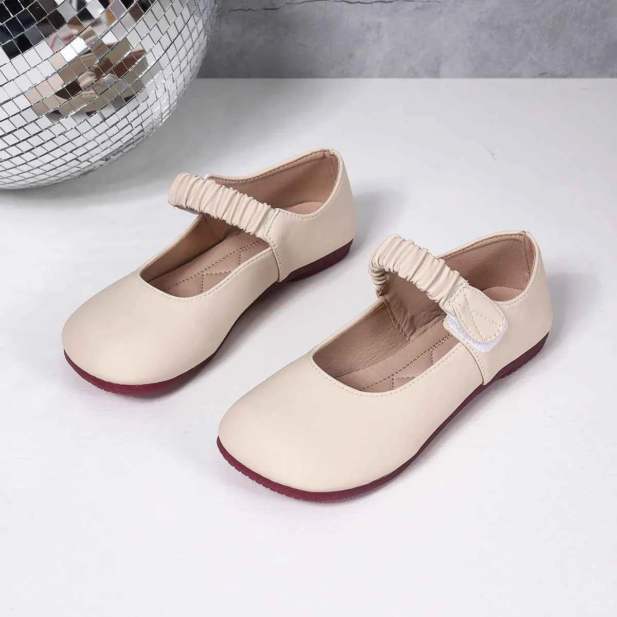 Round Toe Flat Loafers c19114f9651a40039ced8622e20564ff-Max-Origin