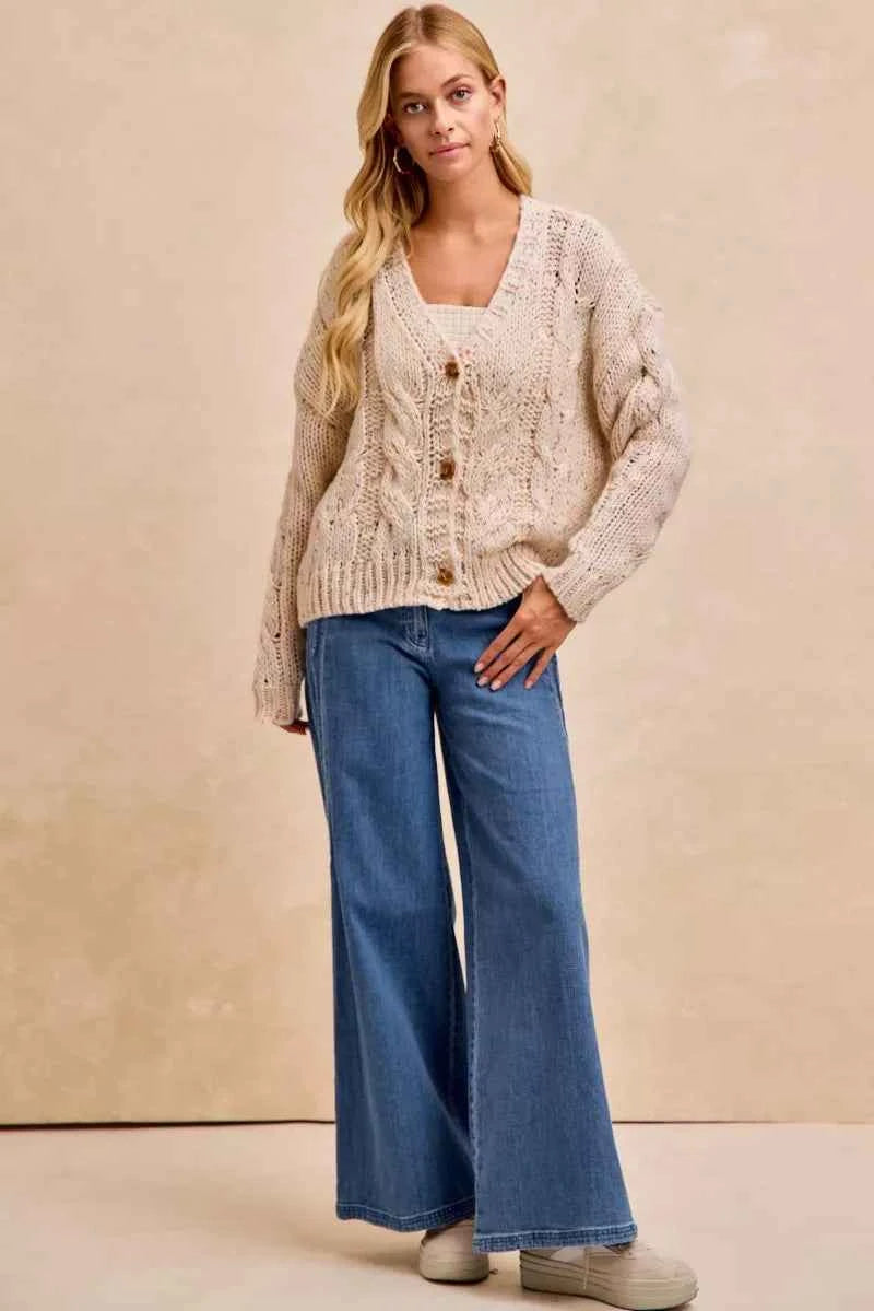 BiBi Wavy Side Edge Detail Lined Wide Leg Jeans c19178ea07954b819d2f11078b0bfe2a-Max-Origin