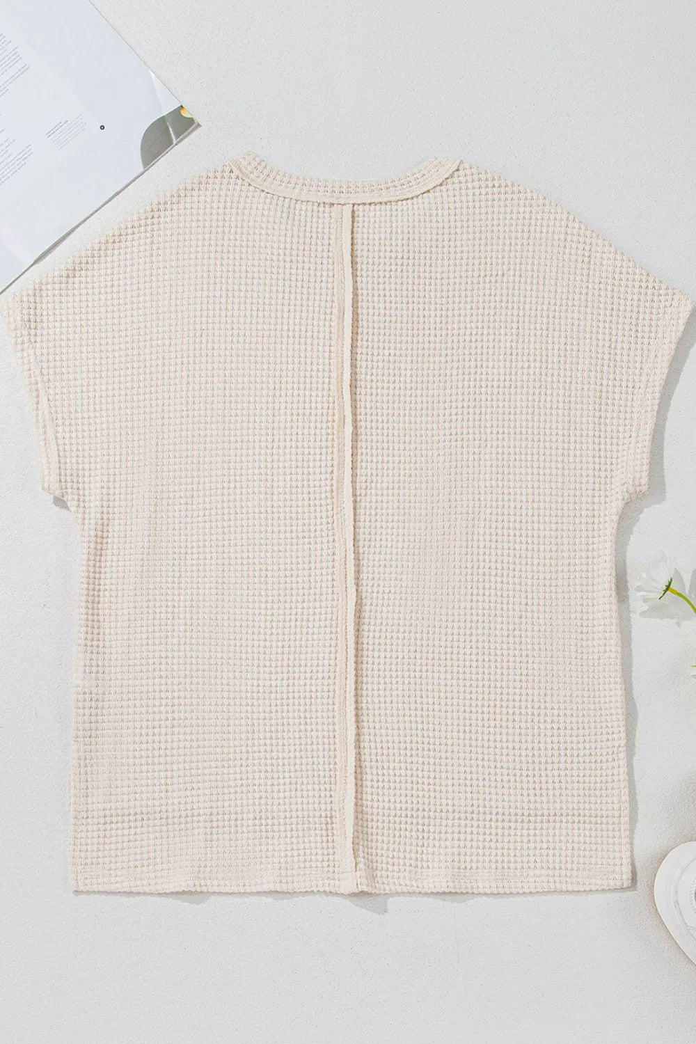 Solid Color Textured Seamed Short Sleeve Top c23243f1-e72d-4e4c-b8cb-dcb19de815c0-Max-Origin