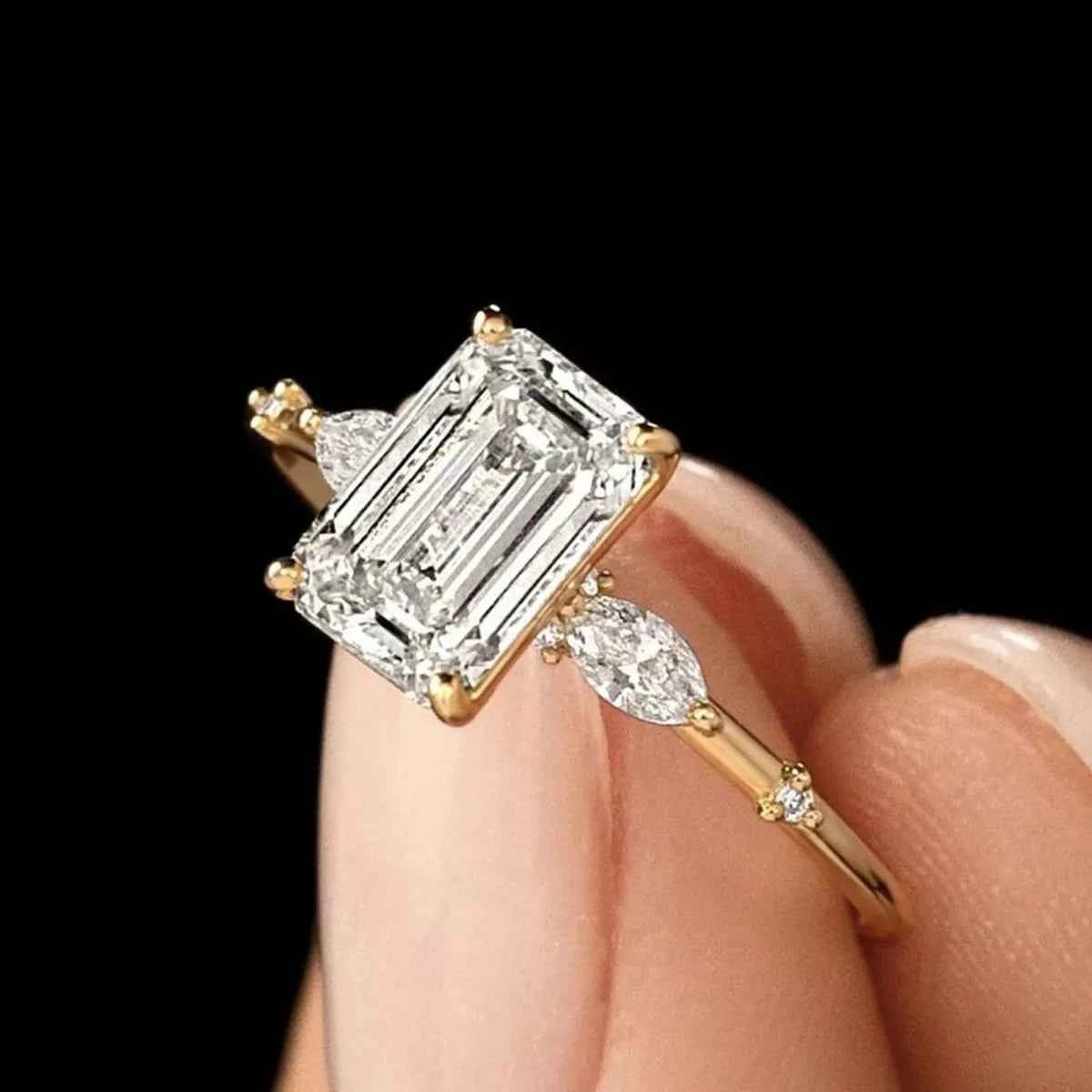 3.5 Carat Moissanite 925 Sterling Silver Ring c30bcf03-1b7d-4422-b594-f3f608c03e33-Max-Origin