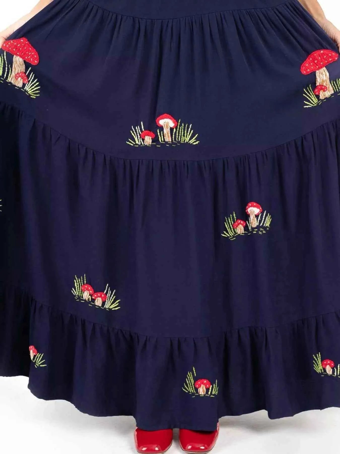 Square Neck Tiered Maxi Dress c31f7677-e789-4ee1-9f8d-66abd3af1e5d-Max-Origin