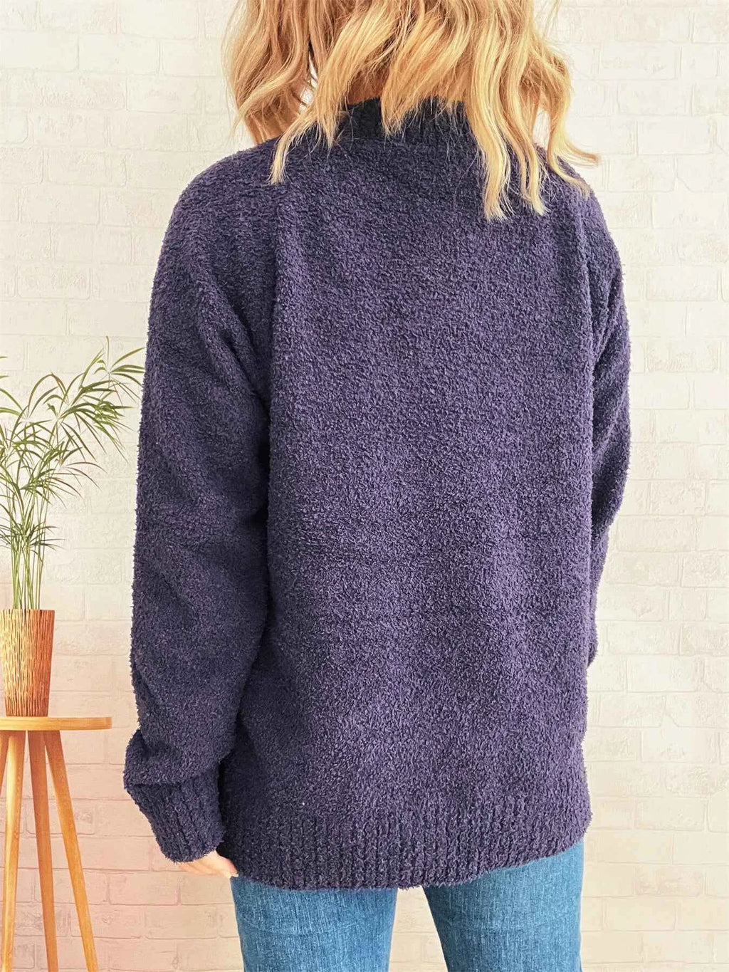 Round Neck Raglan Sleeve Sweater c370fc4211a74480a88f492ef3ba283e-Max-Origin