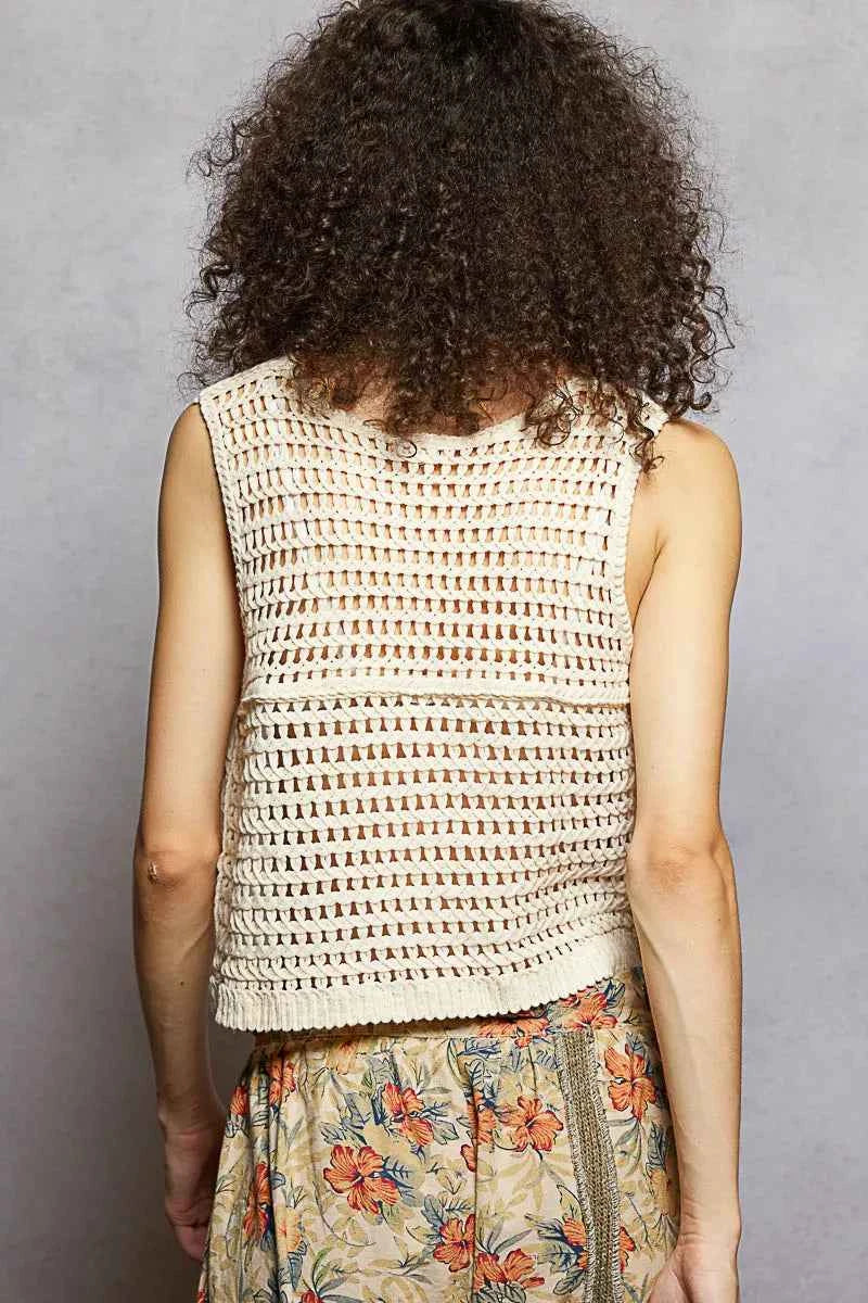 POL Floral Embroidered Cropped Crochet Vest c371c06d-ef9a-487b-9335-740ecfec319e-Max-Origin