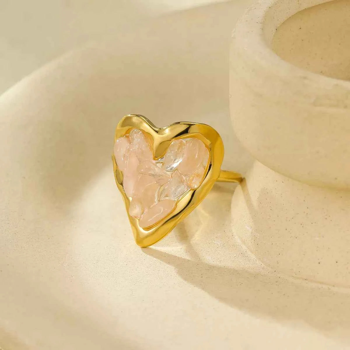 18K Gold-Plated Heart-Shaped Ring Blush Pink One Size c3756b9c-7e6e-46dd-82cb-1641da783e61-Max-Origin