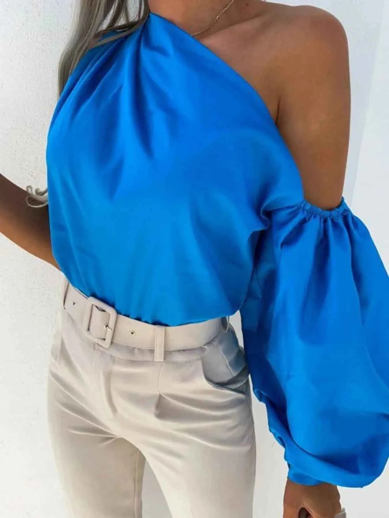 One Shoulder Puff Sleeve Blouse c389a2734dbc458badd85dc3d9a27ba8-Max-Origin