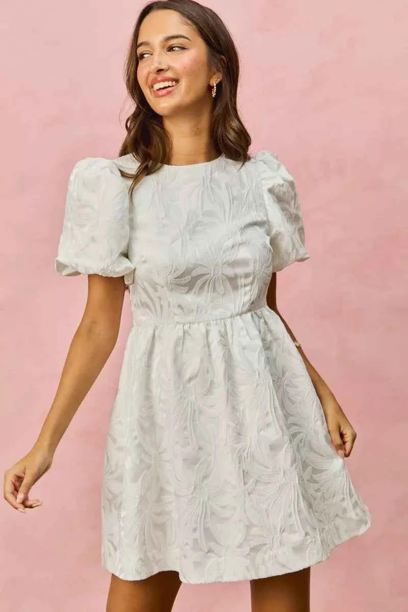 SO ME Floral Jacquard Bubble Shorts Sleeves Mini Dress c425b95f4f5a4d39850e02918a91c863-Max-Origin