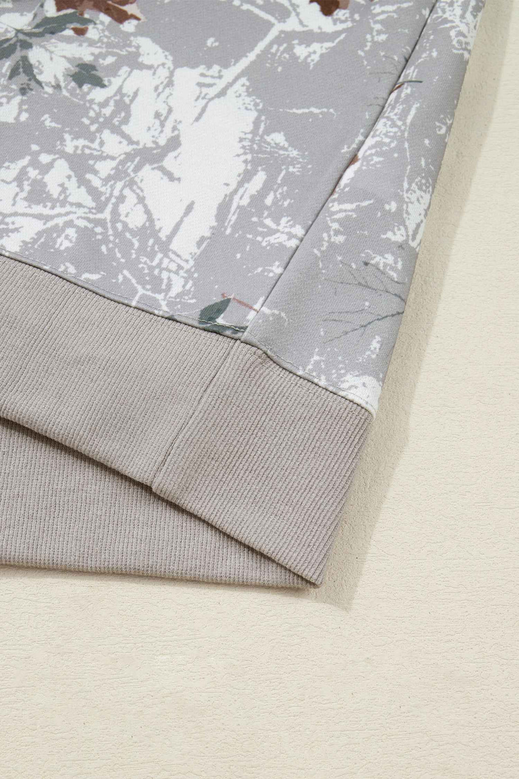 Gray Maple Leaf Camo Print Varsity Striped Sleeve Casual Sweatshirt c473605a469b1ea7