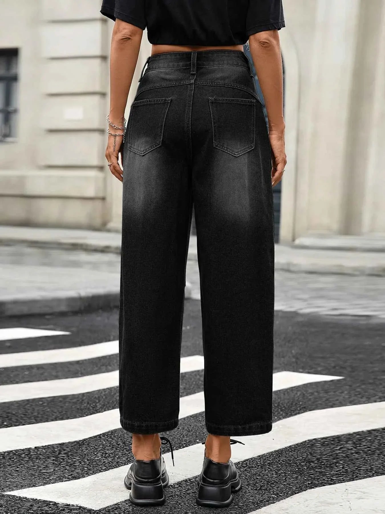 Wide Leg Jeans with Pockets c475bbac8dcf4aa689dc728bfa412b1b-Max-Origin