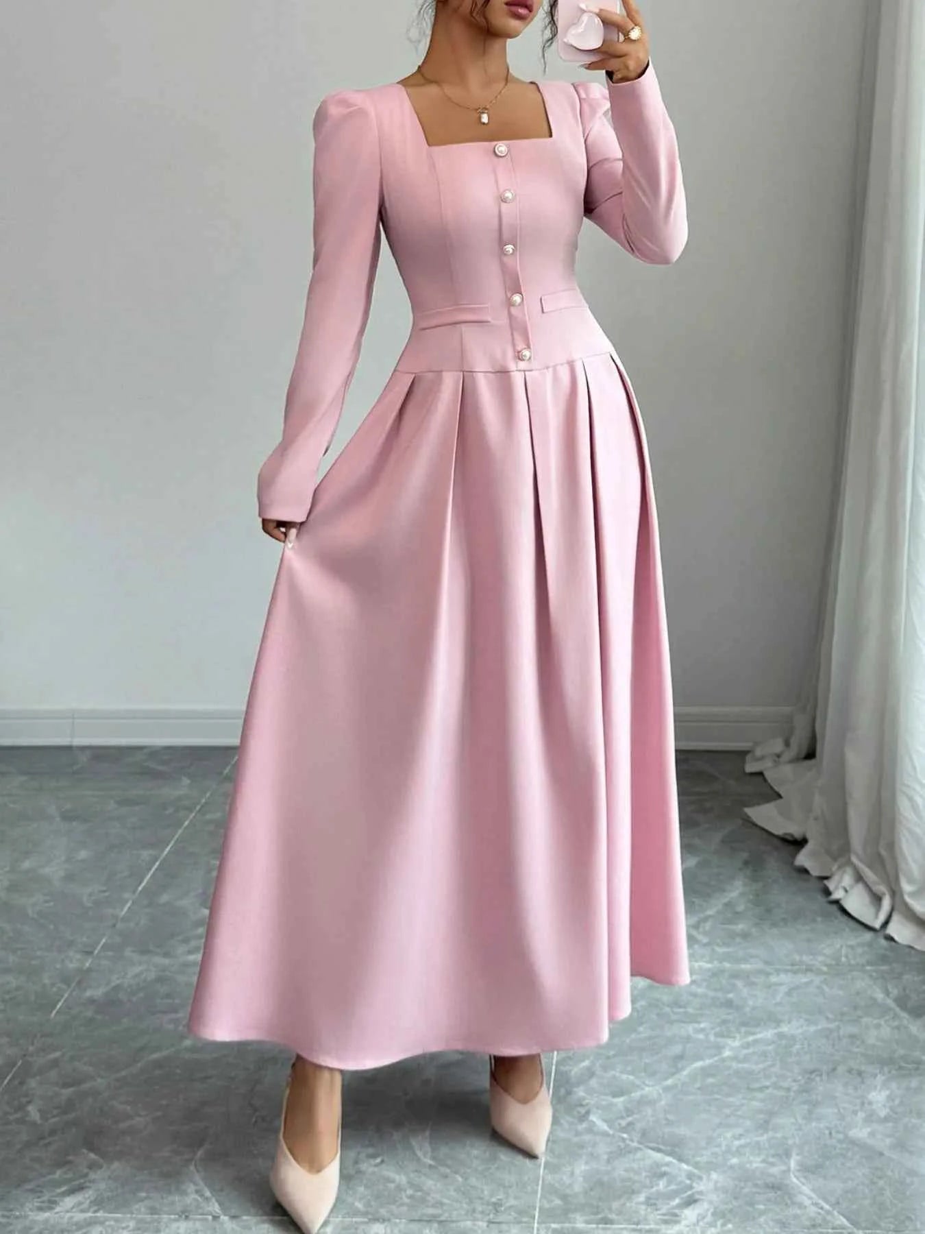 Square Neck Long Sleeve Maxi Dress c48325bb-06fb-4424-96f4-761bd92b87a3-Max-Origin