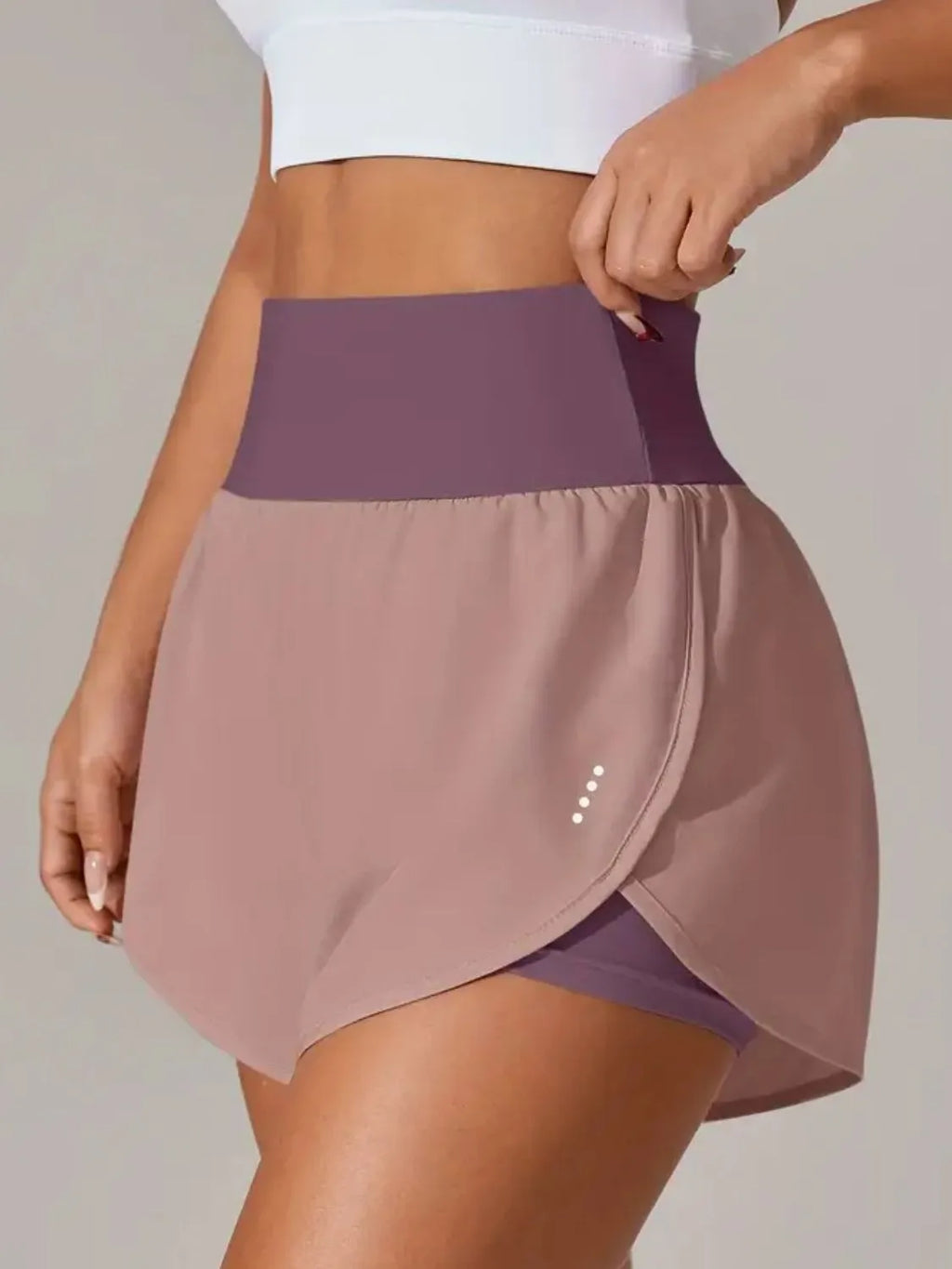 Pocketed High Waist Active Shorts c48c2125-cd84-4e61-81fe-16234bc3c84f-Max-Origin