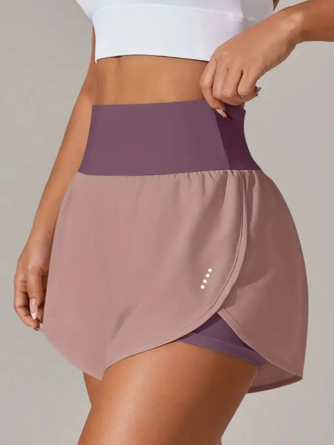 Pocketed High Waist Active Shorts c48c2125-cd84-4e61-81fe-16234bc3c84f-Max-Origin