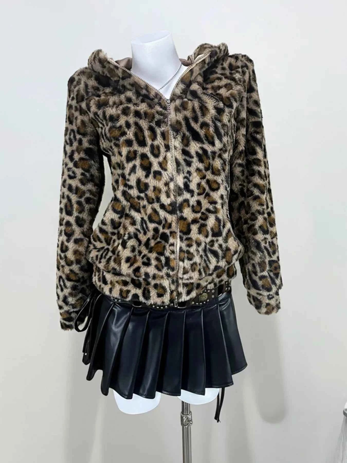 Leopard Plush Zip-Up Hooded Outerwear c49ce3523b4c4e5284ca4a980e20a3ec-Max-Origin