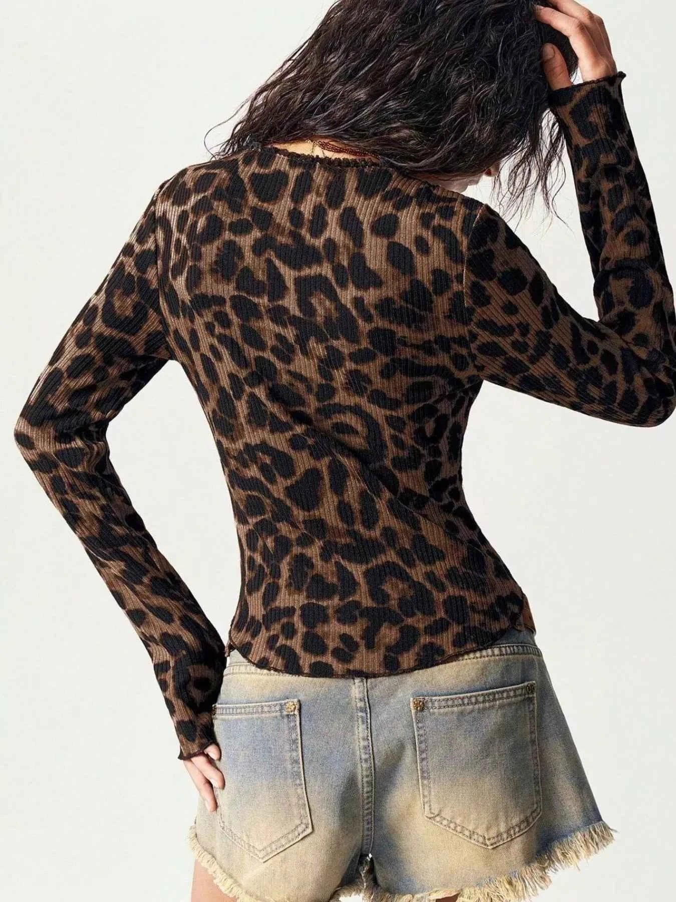 Leopard Print Button-Down Top c4b392f5-b3df-4ec4-8513-73aa50cdac9a-Max-Origin
