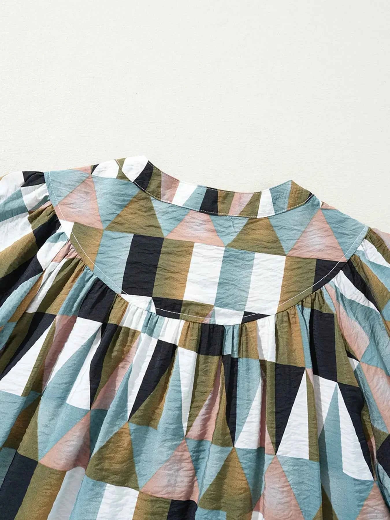 Geometric Print Buttoned Balloon Sleeve Loose Fit Shirt c4ffe93d5e3b4c198f01a3aeae81c0ff-Max-Origin