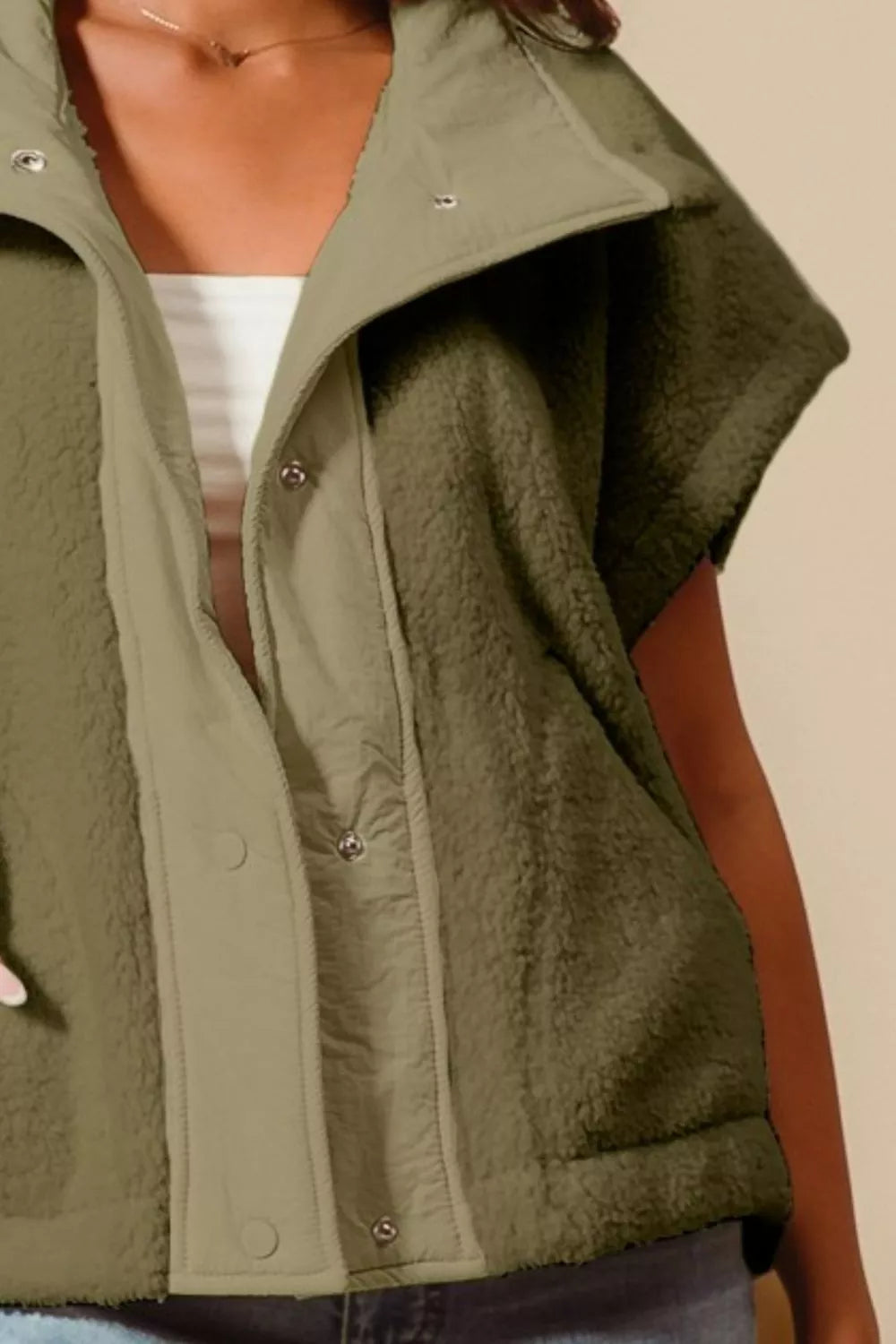 SO ME Over Sized Soft Sherpa Fur Sleeveless Vest Jacket c506f898-d234-4b1c-9a43-f18a2482b880-Max-Origin