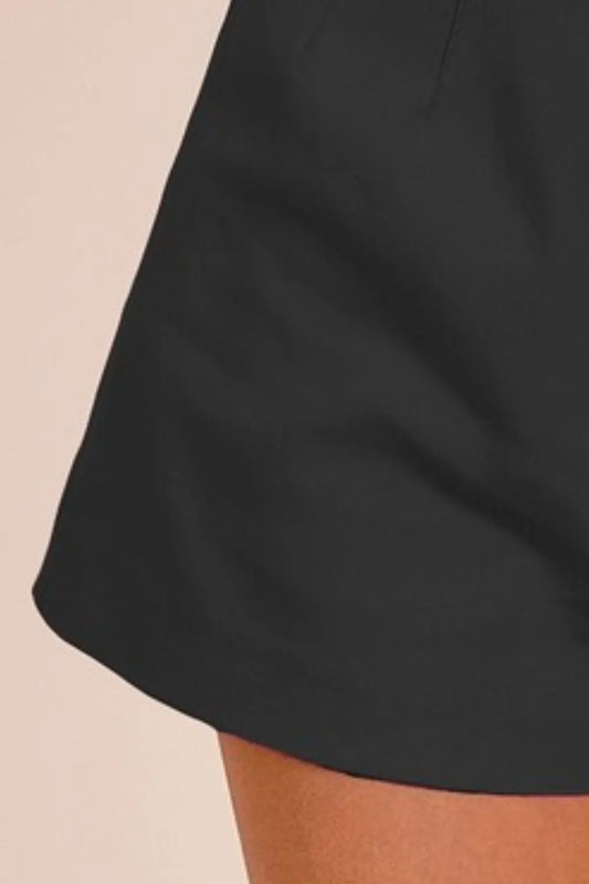 Bandless Tailored Shorts c52df047-634c-437d-890d-9ec09c1c883b-Max-Origin