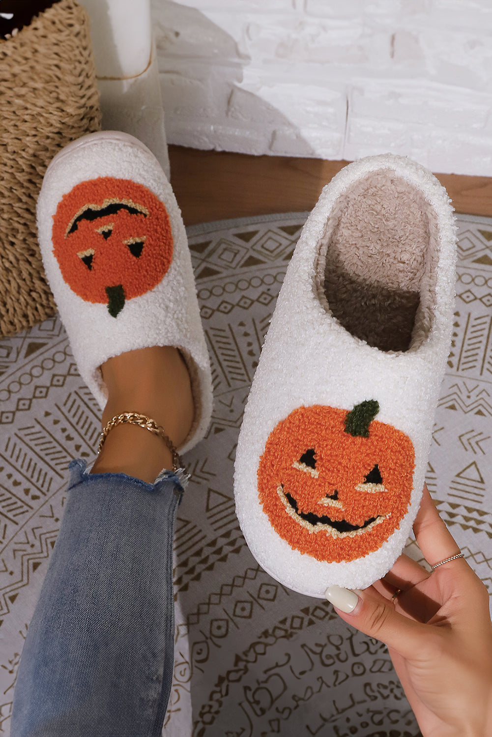 White Halloween Pumpkin Print Plush Slippers c561289a35db0b34