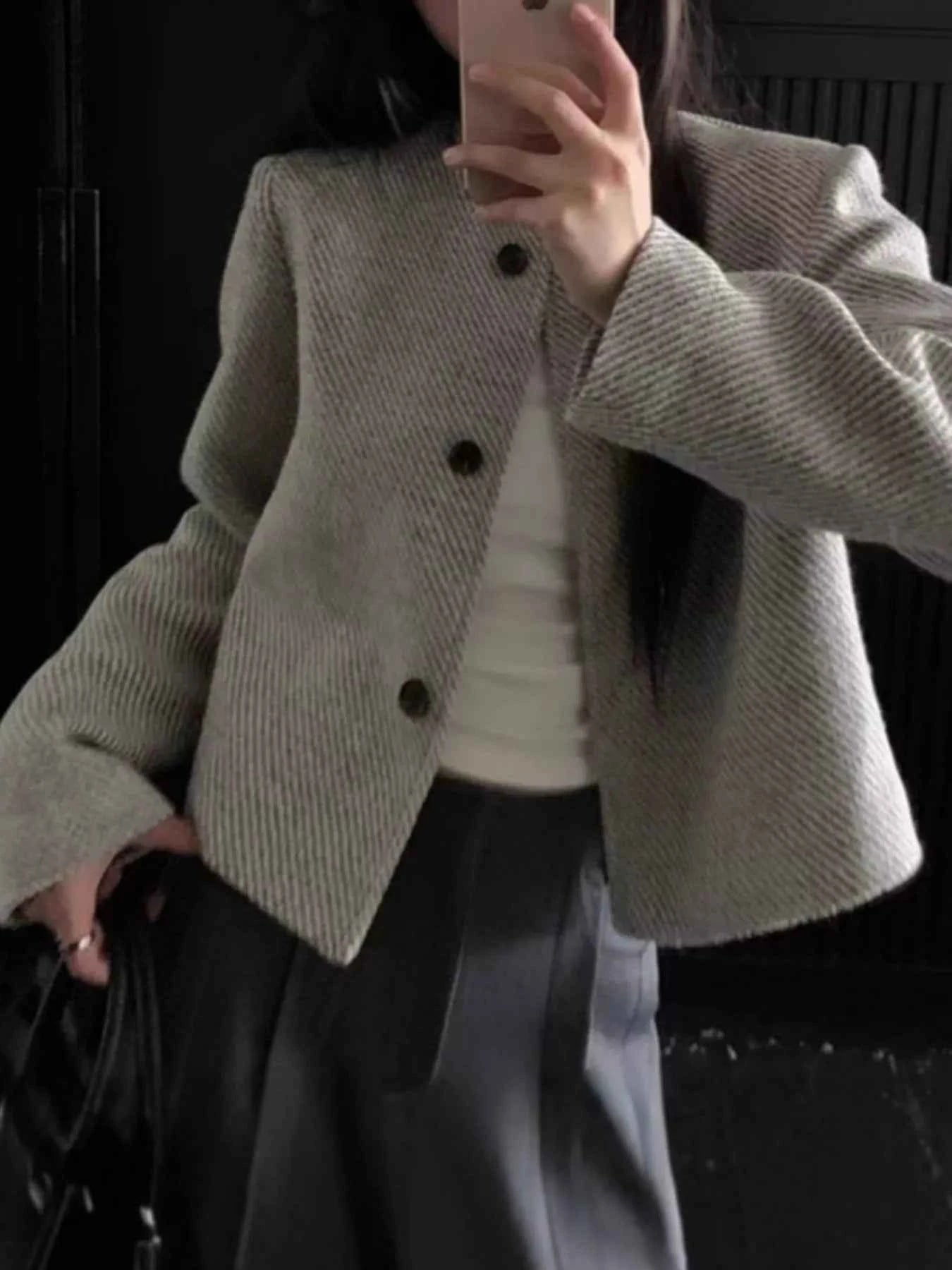 Button Up Tweed Cropped Jacket c5830779-b4bb-4a51-8024-2f5492e8b980-Max-Origin