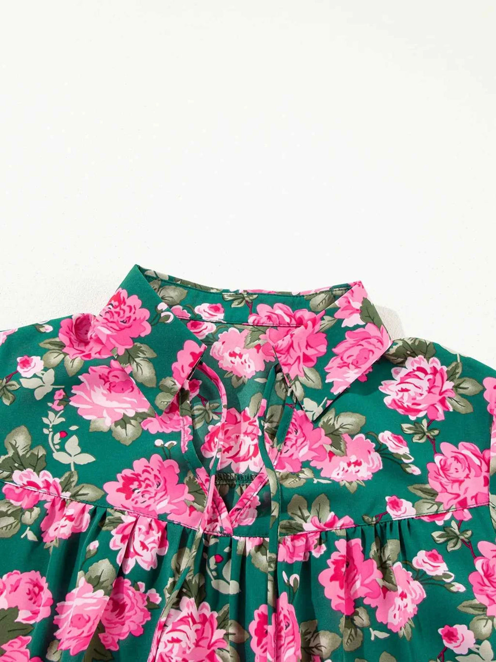 Floral Printed Tied Collar Puff Sleeve Blouse c5865e4b29cf4fbe9938a5543d4f071e-Max-Origin