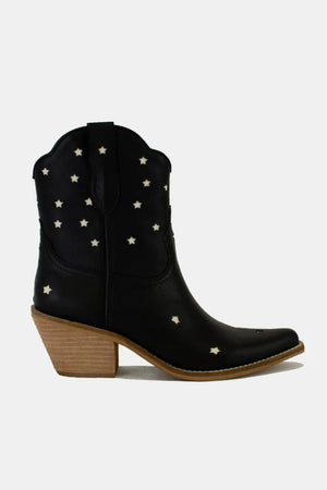 Beast Fashion Faux Leather Star-Shaped Cutouts Point Toe Boots Black c5f6eb66-506d-4bf8-88d8-856312891b1e-Max