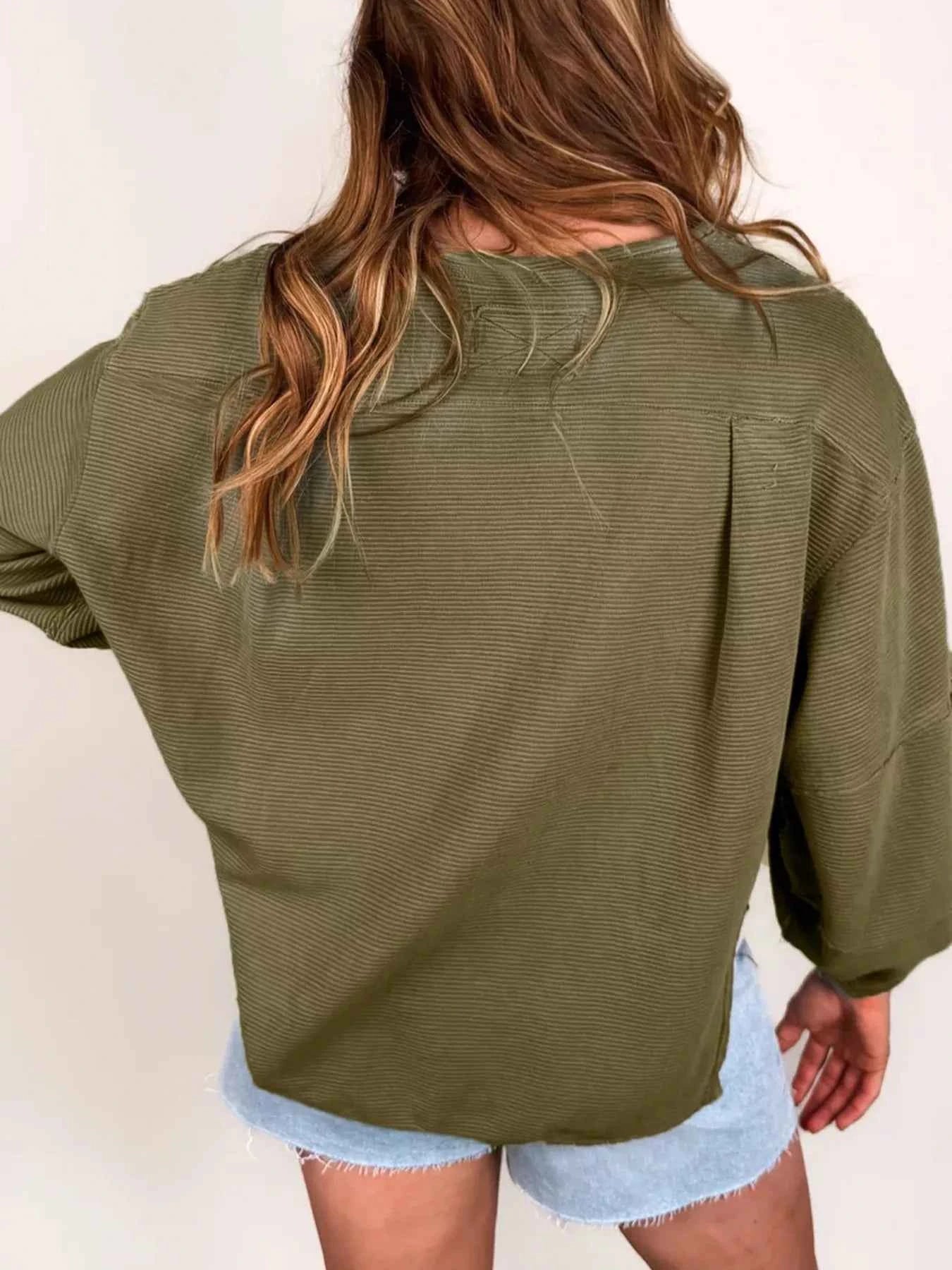 Ribbed Knit Oversized Sweatshirt c6192c12b79648c4a1dd89e35007df49-Max-Origin