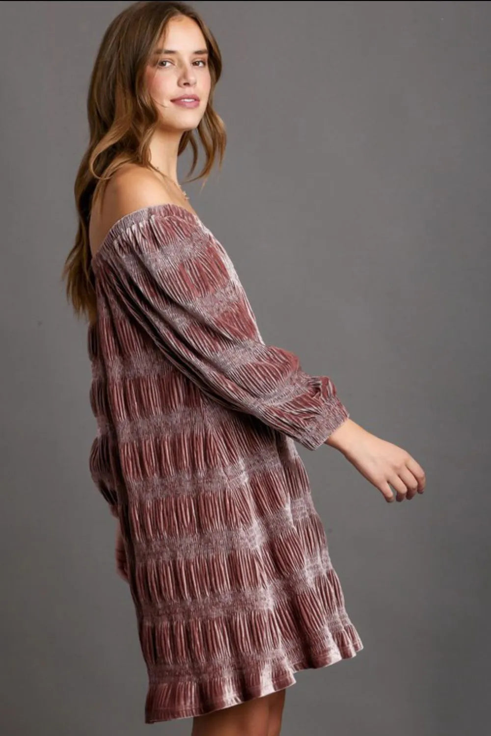 Umgee Off-Shoulder Balloon Sleeve Velvet Mini Dress c671898f-0666-4051-8ff8-7c30605215b6-Max