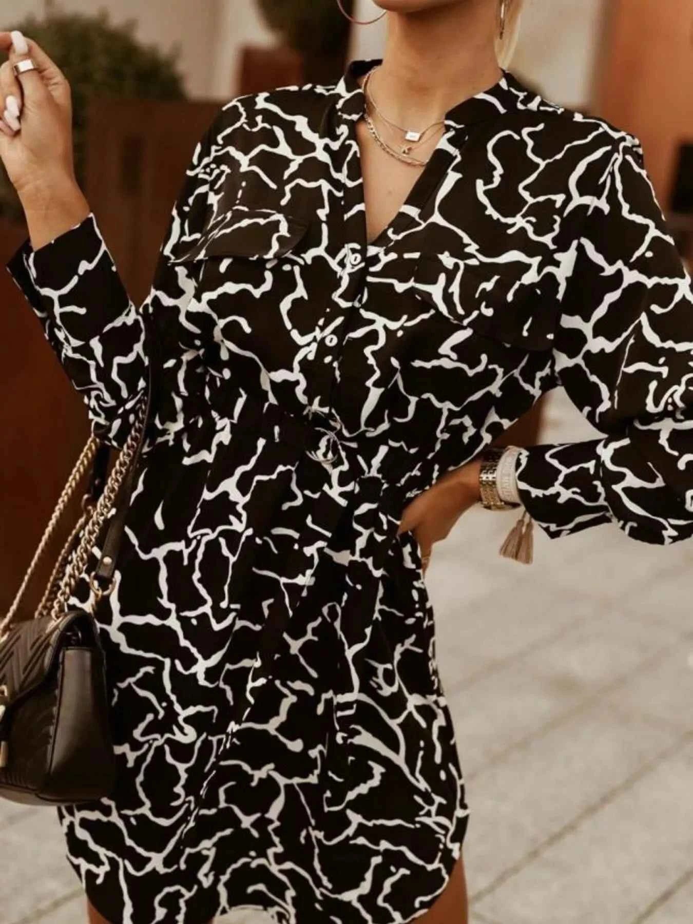 Printed Button Front Long Sleeve Dress c6dc63b7-52e9-4c9c-bc30-5628bf542752-Max-Origin