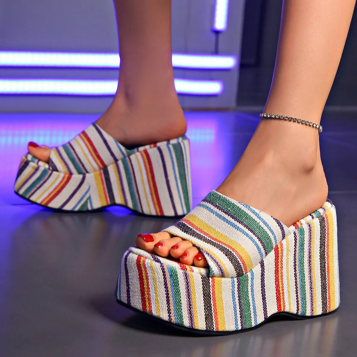Open Toe Wedge Sandals c70bdb11-9779-44da-8a99-468e49a5b75e-Max-Origin