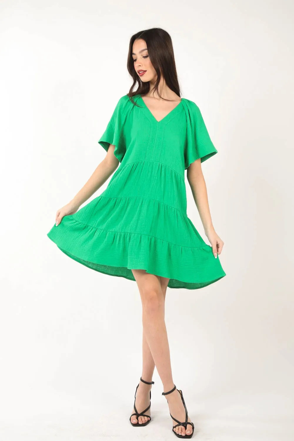 VERY J Texture V-Neck Ruffled Tiered Dress c72d708e-09e4-4f62-9927-3f43b266637d-Max