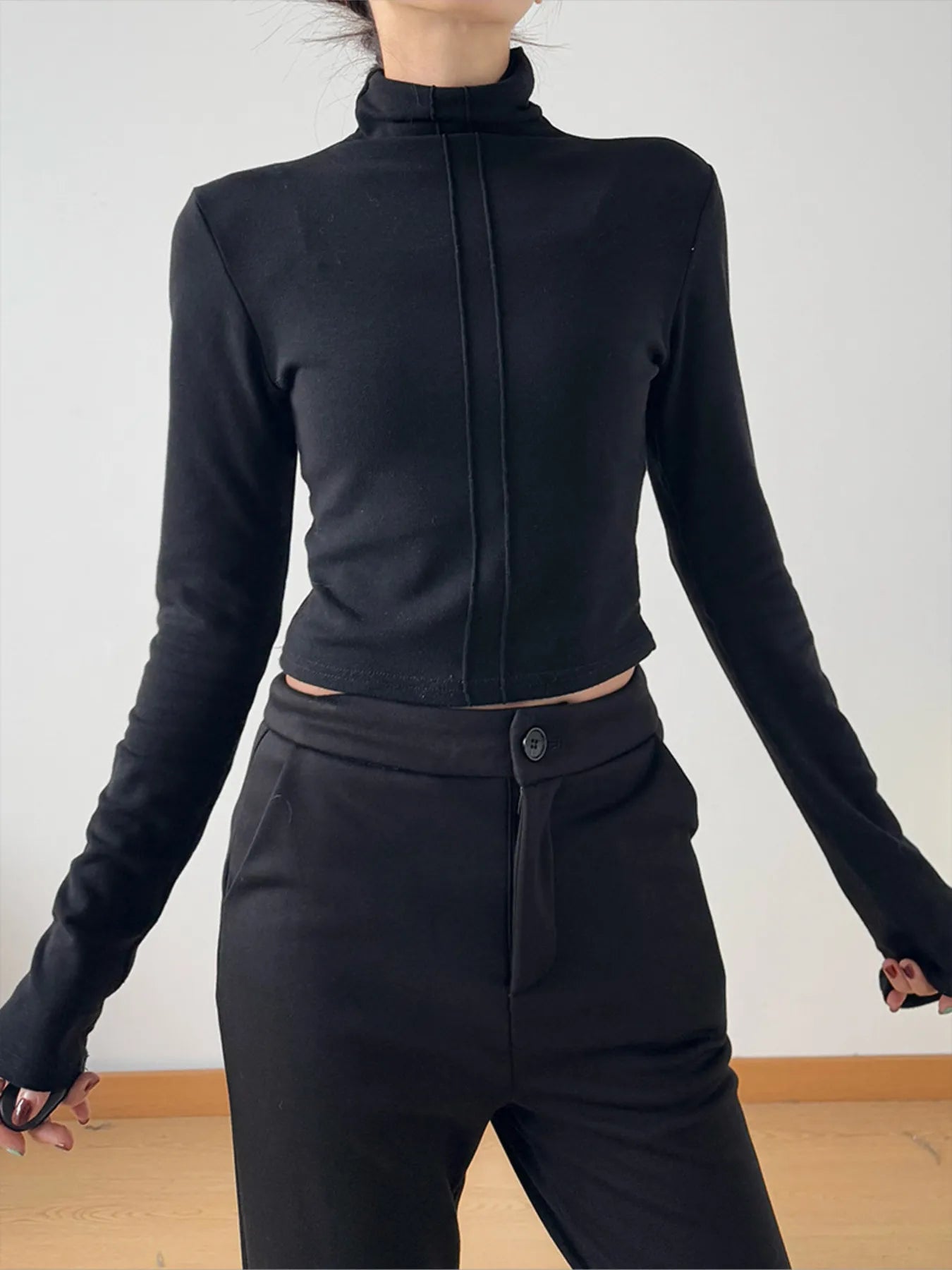 High Neck Long Sleeve Cropped T-Shirt c73d1548c9e94a5a8e64ea0f55cd3b99-Max-Origin
