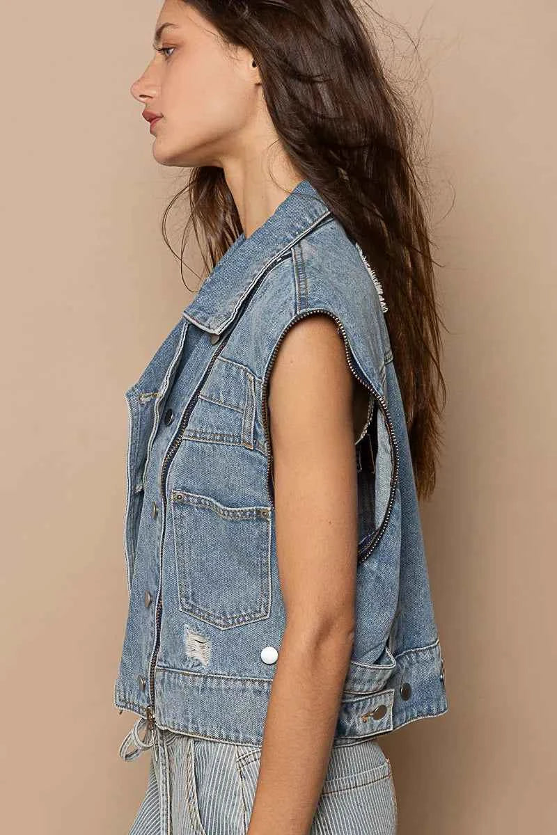 POL Cropped Denim Jacket with Functional Zipper Detail c763bd6b-7461-4513-a1d2-c21cfadc376c-Max-Origin